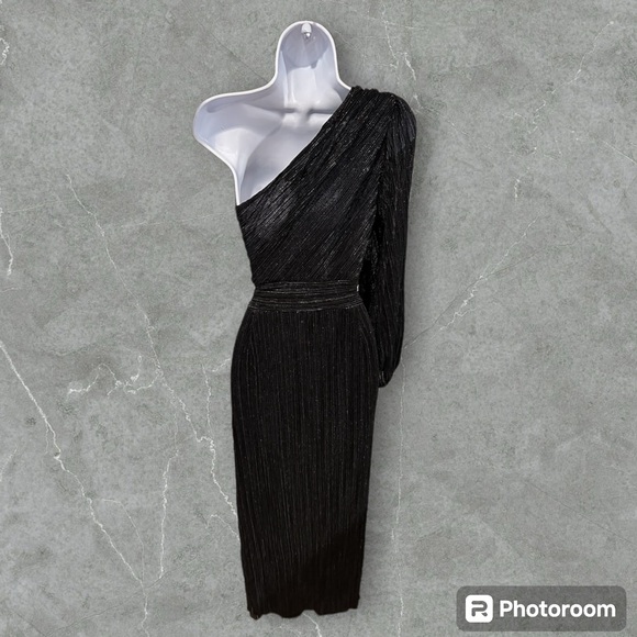 REVOLVE- SAYLOR- Alora Plisse One Shoulder MIDI Dress Black Metallic Size Medium - Picture 4 of 7